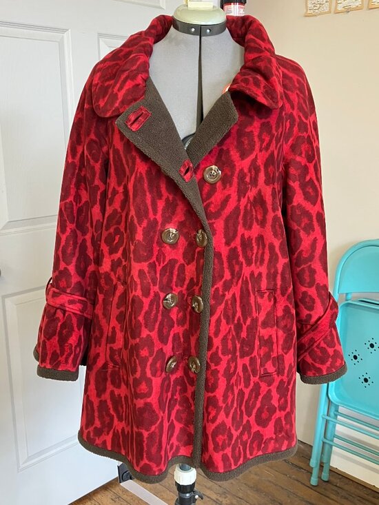 Taska Polizzi Jackets & Blazers - Red and Brown Fleece Swing Coat - Very Good Condition Sz L